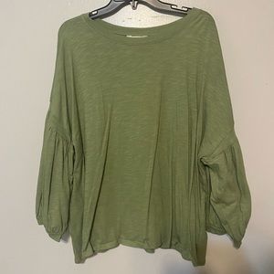 Green top with balloon sleeves